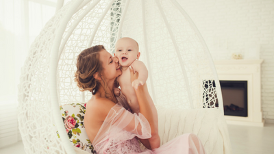 Bonding with your newborn: Activities for new mums